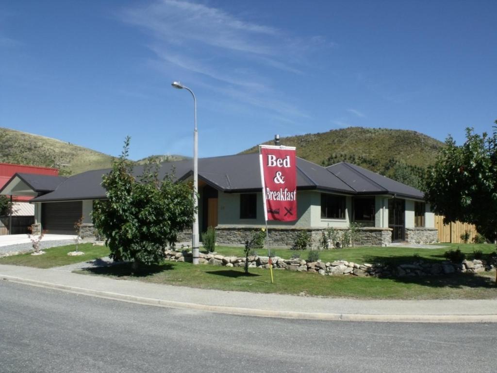 Bigsky Bed And Breakfast Omarama Exterior foto